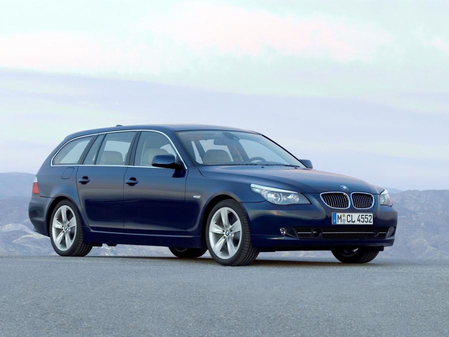  BMW 530i Touring 2007 года  (фото 4 из 46)
